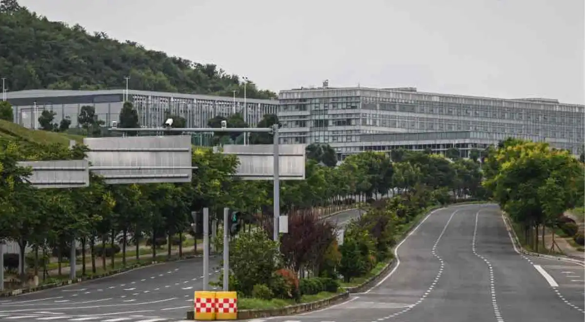 China expande centros de datos rurales para fortalecer su infraestructura digital e impulsar la inteligencia artificial.