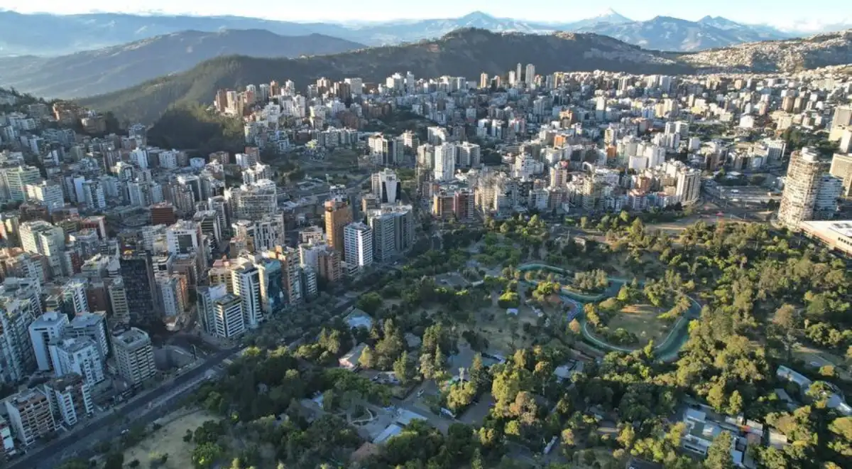China fortalece su comercio con Ecuador mientras el TLC impulsa exportaciones, inversiones y nuevas oportunidades regionales.