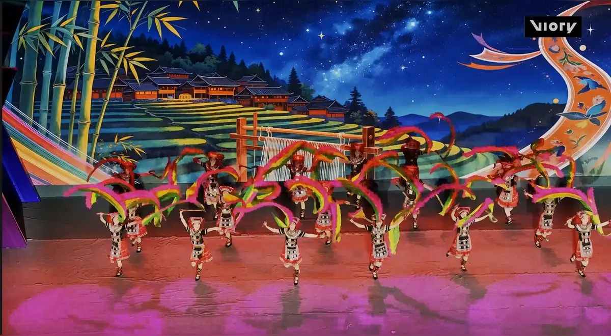 La danza tradicional tomo las calles Guizhou