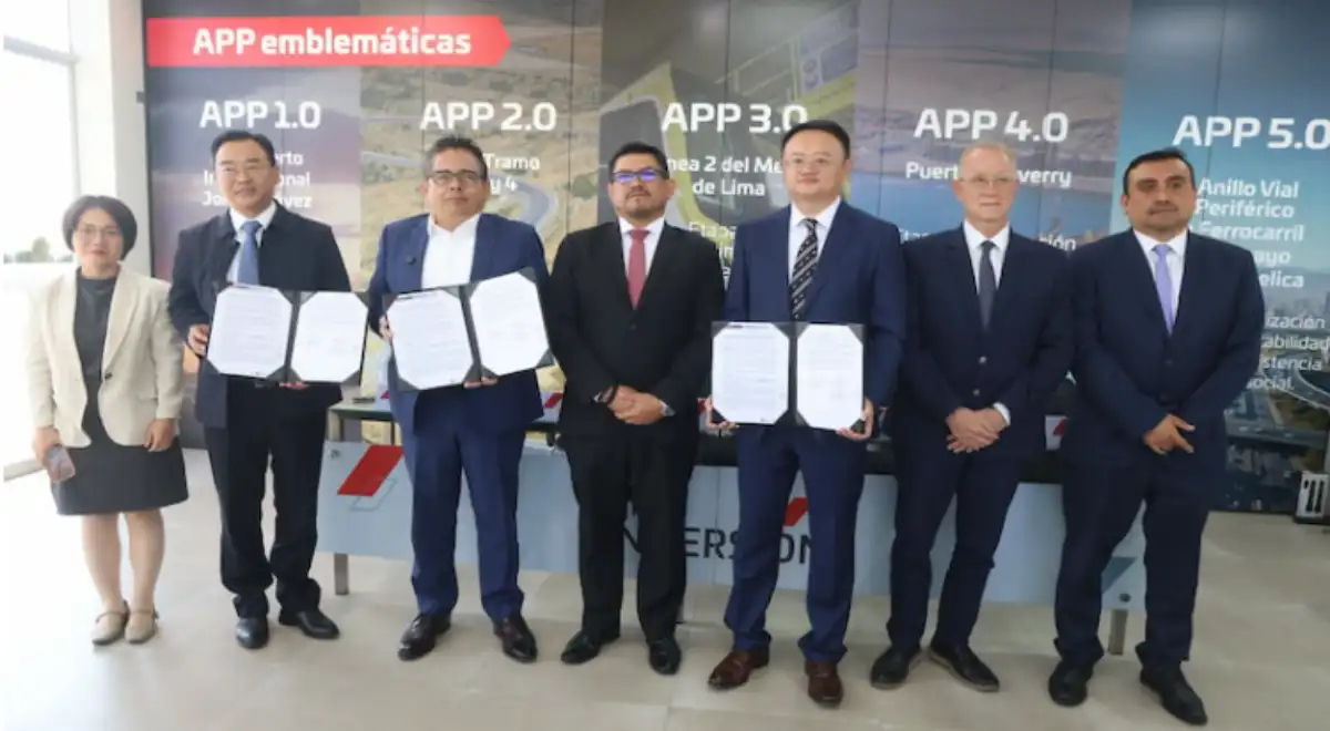 Firma de convenio entre ProInversión y Shougang por el puerto de Marcona.