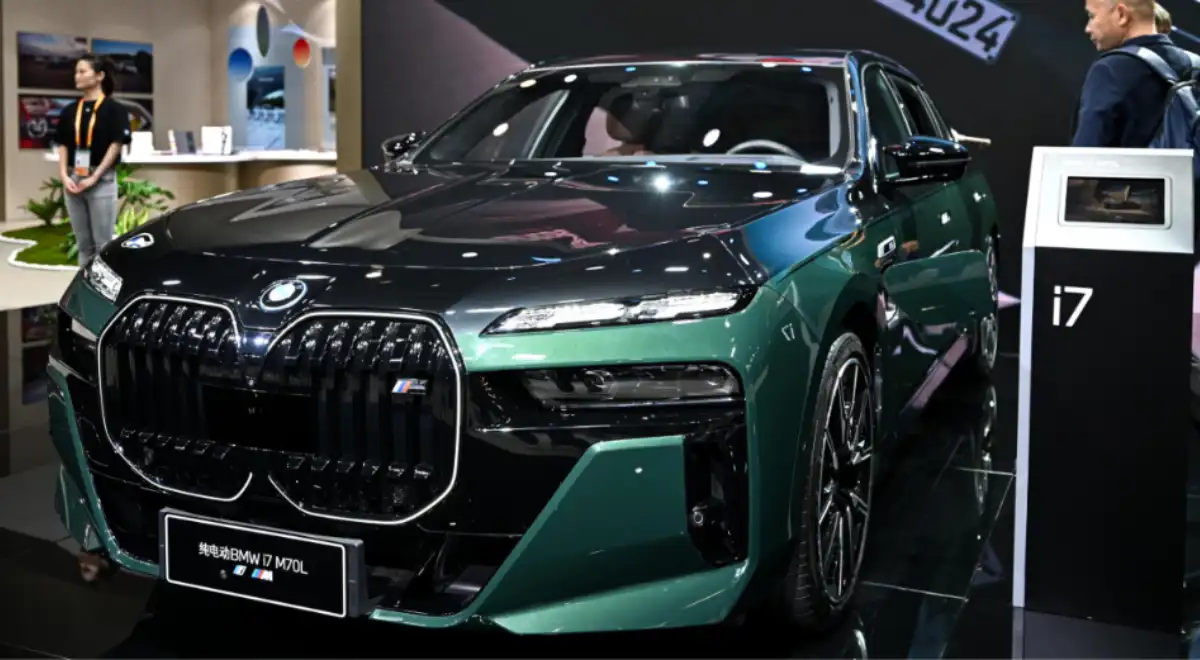 Exhibición de un vehículo BMW en Shenyang