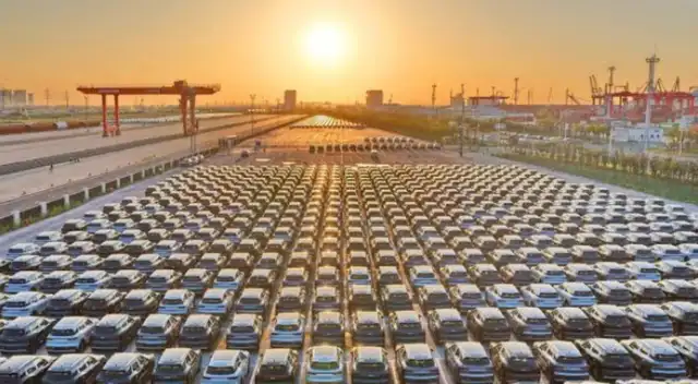 Participación de VNE en ventas de autos nuevos en China superó récord del 61,6 en septiembre